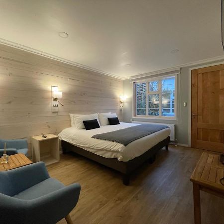 Hostal Boutique Puerta Roja 蓬塔阿雷纳斯 外观 照片