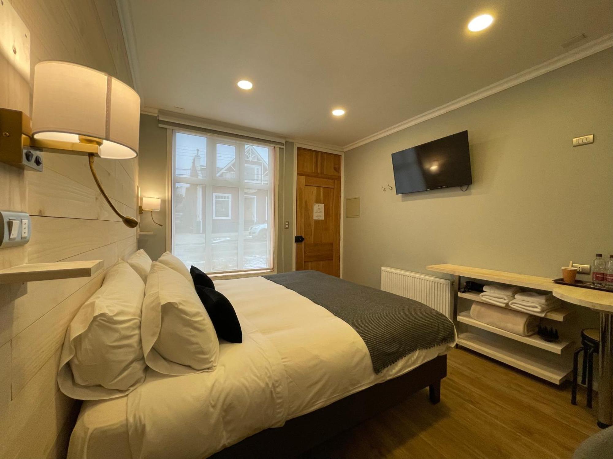 Hostal Boutique Puerta Roja 蓬塔阿雷纳斯 外观 照片