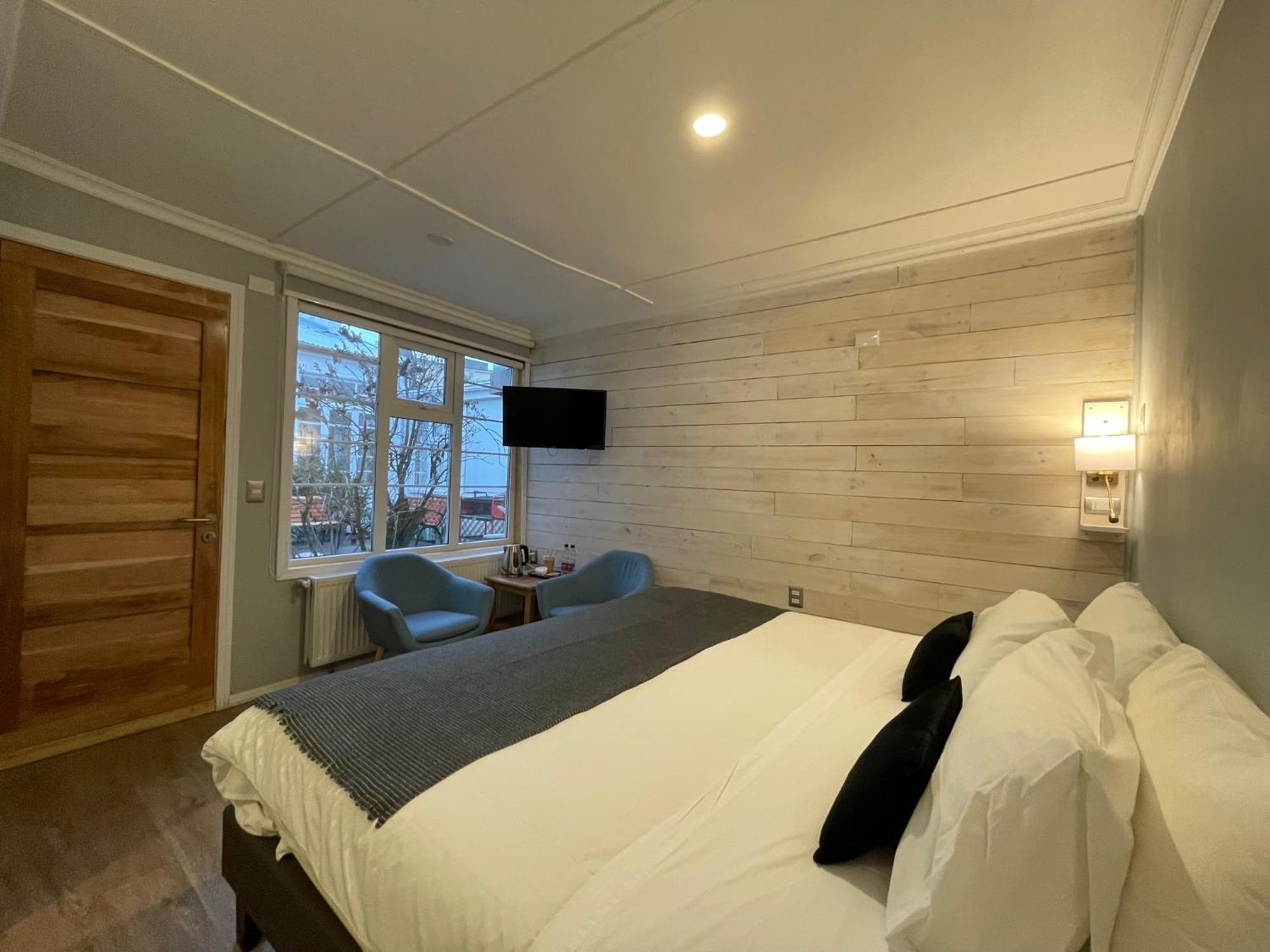 Hostal Boutique Puerta Roja 蓬塔阿雷纳斯 外观 照片