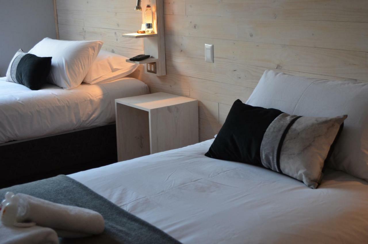 Hostal Boutique Puerta Roja 蓬塔阿雷纳斯 外观 照片