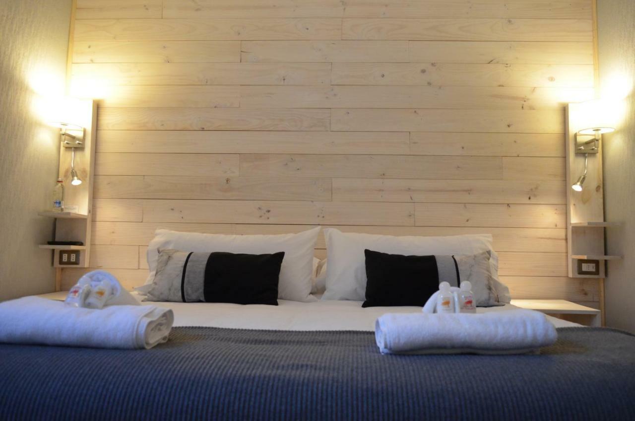 Hostal Boutique Puerta Roja 蓬塔阿雷纳斯 外观 照片