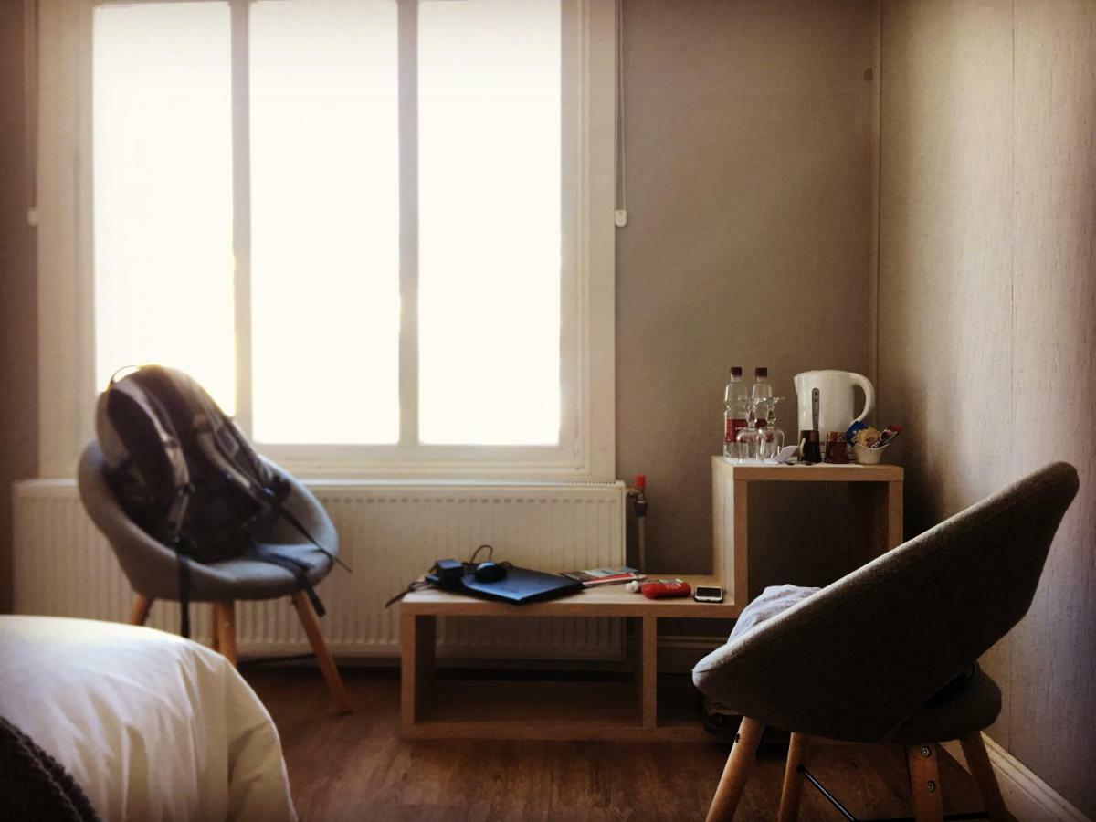 Hostal Boutique Puerta Roja 蓬塔阿雷纳斯 外观 照片